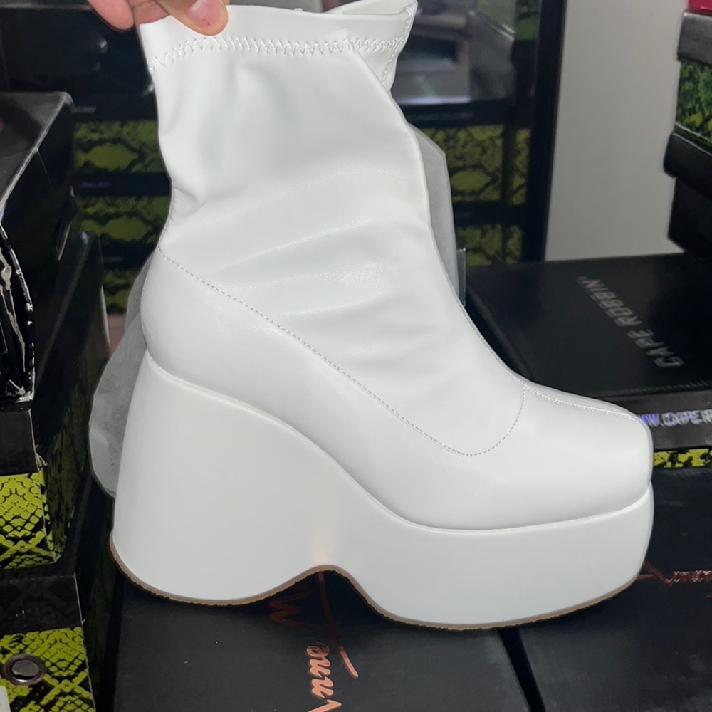 Space boots